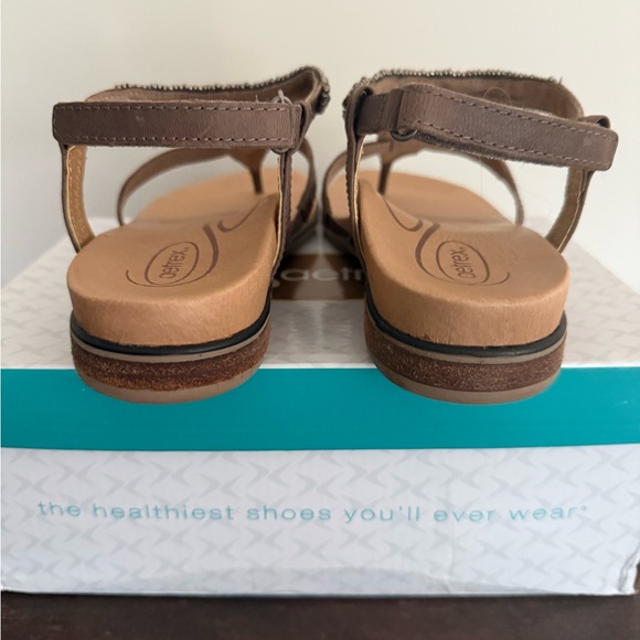 Aetrex Sheila Beaded Leather Sandal Stone Women's Size 39 US 8.5 NEW in box - Picture 4 of 11